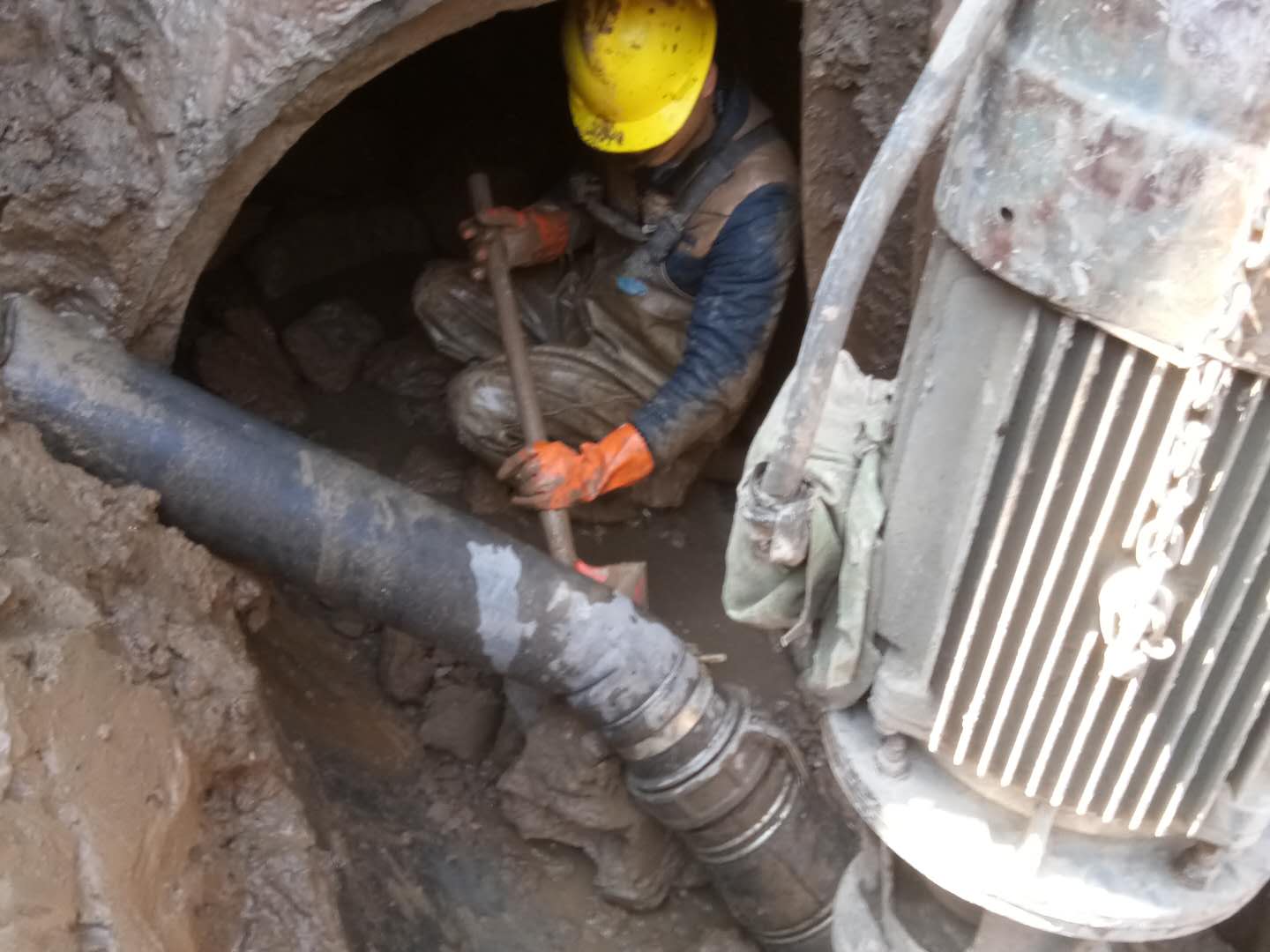 和平镇管道清淤