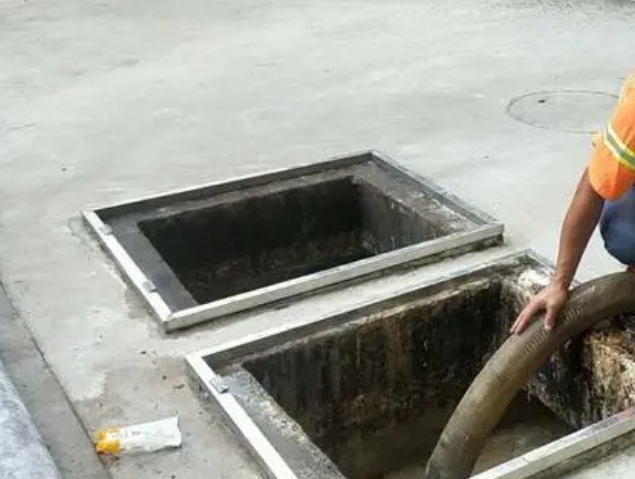 和平镇化粪池清理