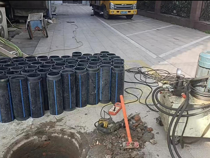 和平镇PE置换管厂家 DN315置换管 非开挖管短管置换